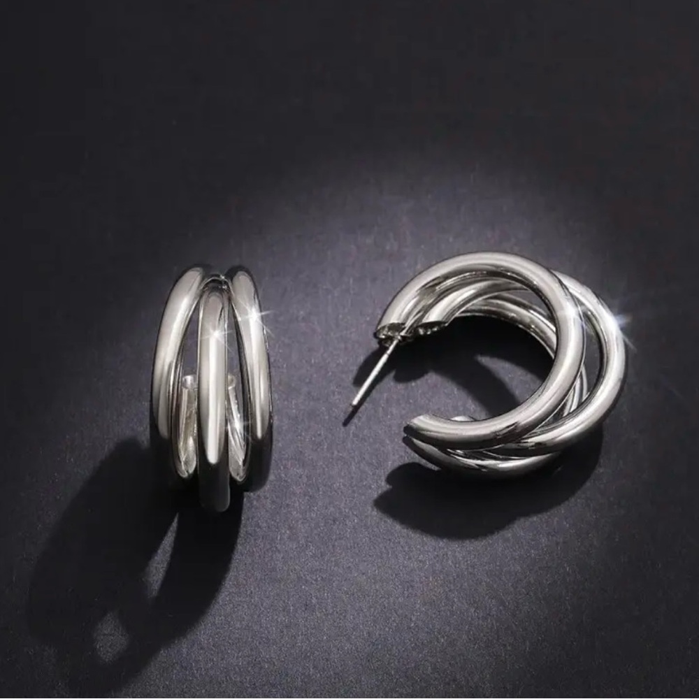 ❤️ Silver Retro Circular Tube Earrings - Picture 8 of 9